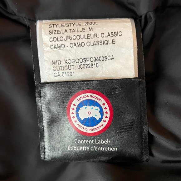 Canada Goose, Camo woman's size M Montebello Parka - Picture 10 of 11